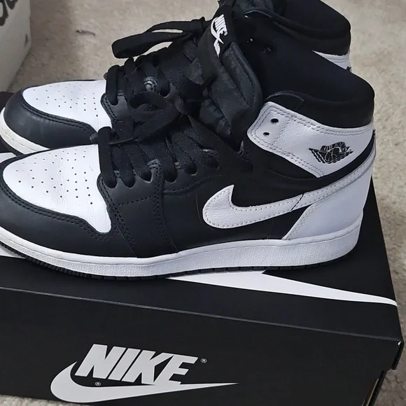 Nike Black and White Air Jordan Sneakers - Picture 3 of 6